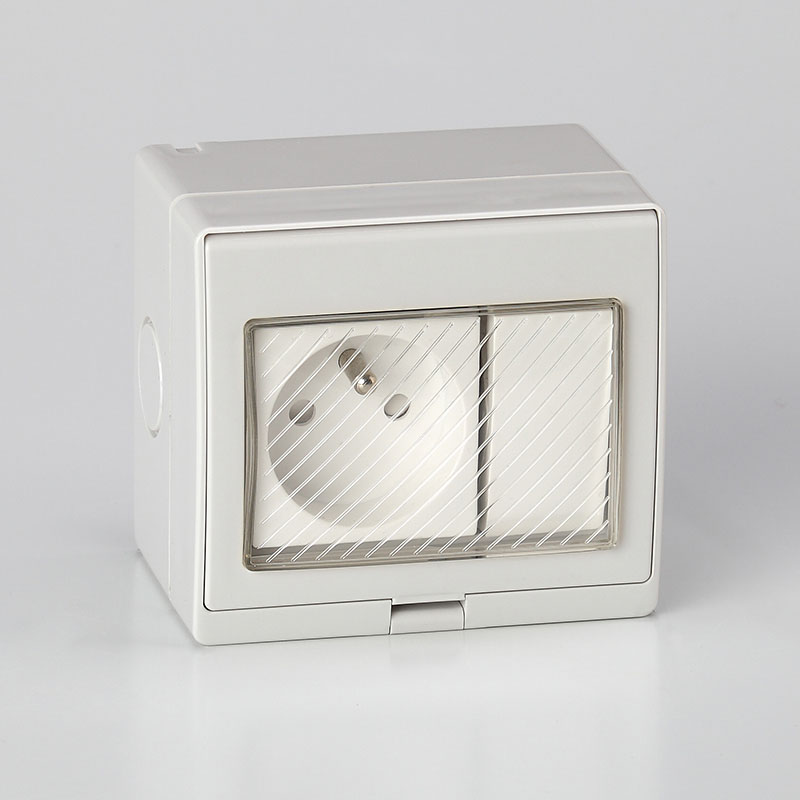 一位開關加一位法式插座